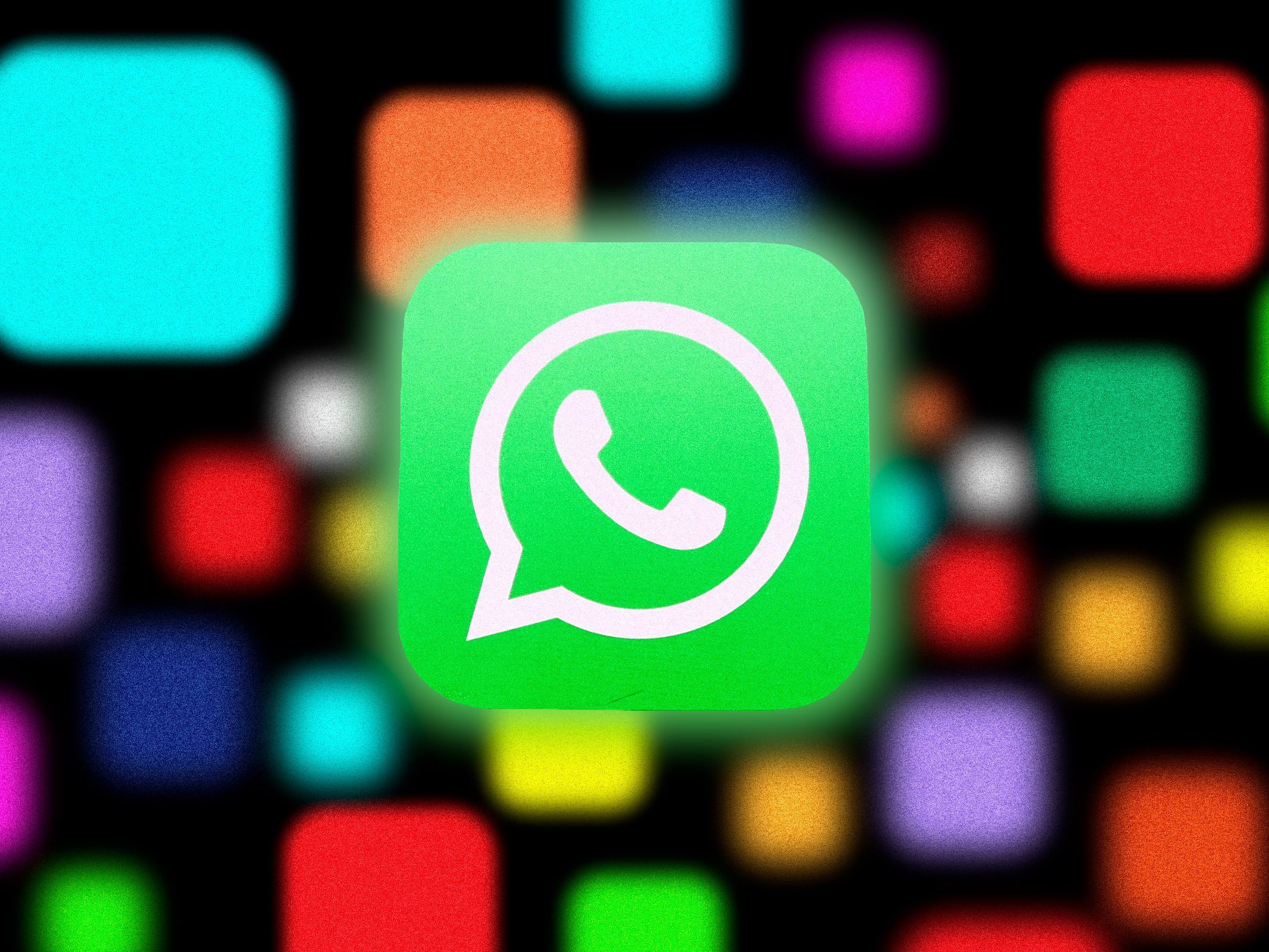 WhatsApp group messaging assistant